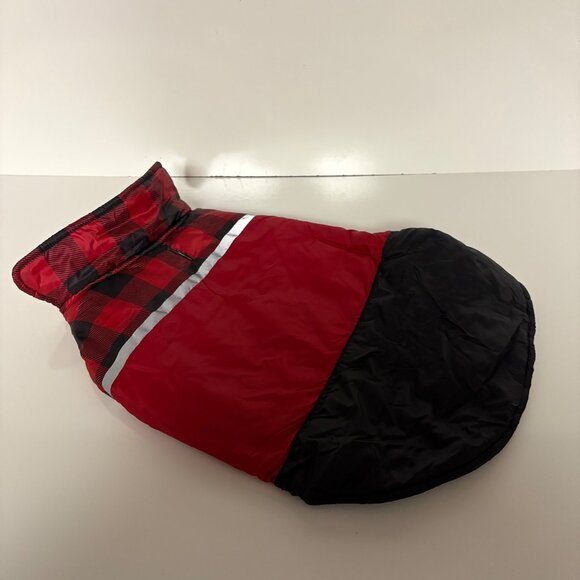 32 Degree Red Plaid Dog Puffer Jacket Size Medium Winter Coat Pet Apparel NEW - Picture 1 of 4